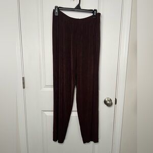 Chico's "Private Collection" Brown Pull On pants Sz 3 Elastic Waist Loose Fit